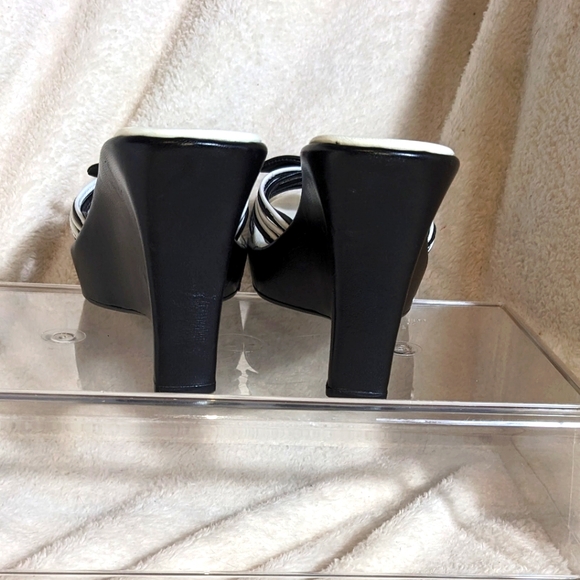 Women's Enzo Angiolini Black & White Wedge Platform Slides | Size 8.5 - Picture 3 of 11